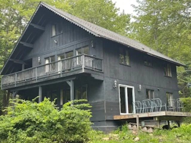 $429,000 | 29 Mountain View Loop, West Dover, VT 05356