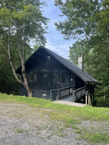 $429,000 | 29 Mountain View Loop, West Dover, VT 05356