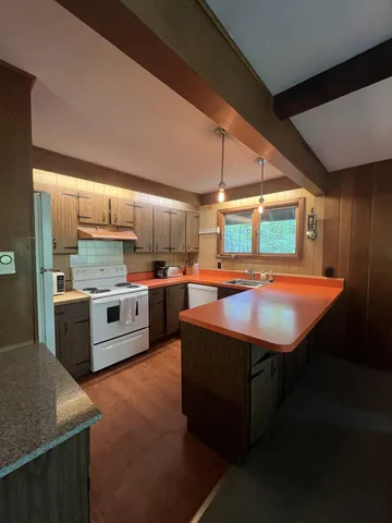 $429,000 | 29 Mountain View Loop, West Dover, VT 05356