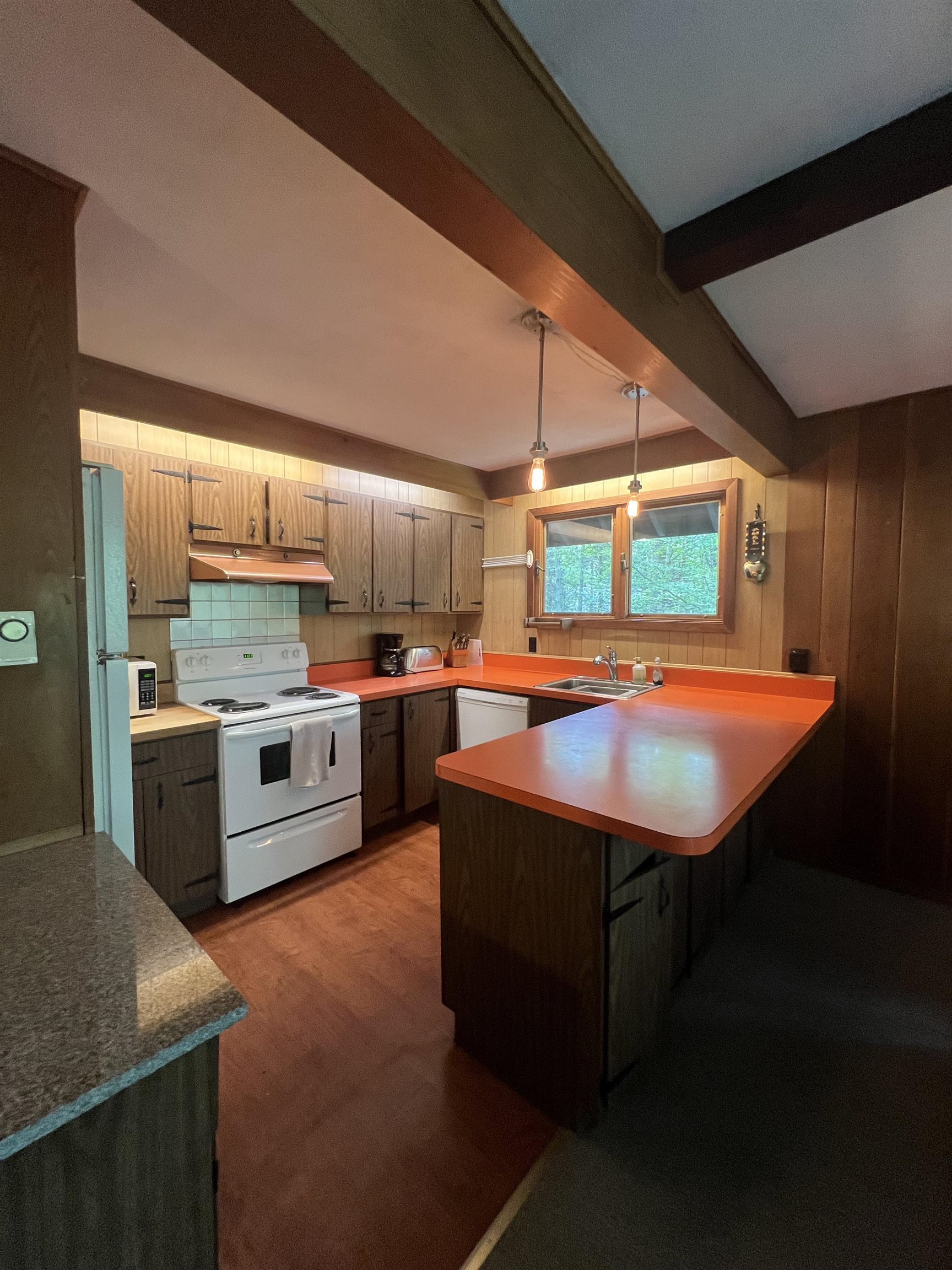 29 Mountain View Loop West Dover, VT 05356 - Photo 5 of 48