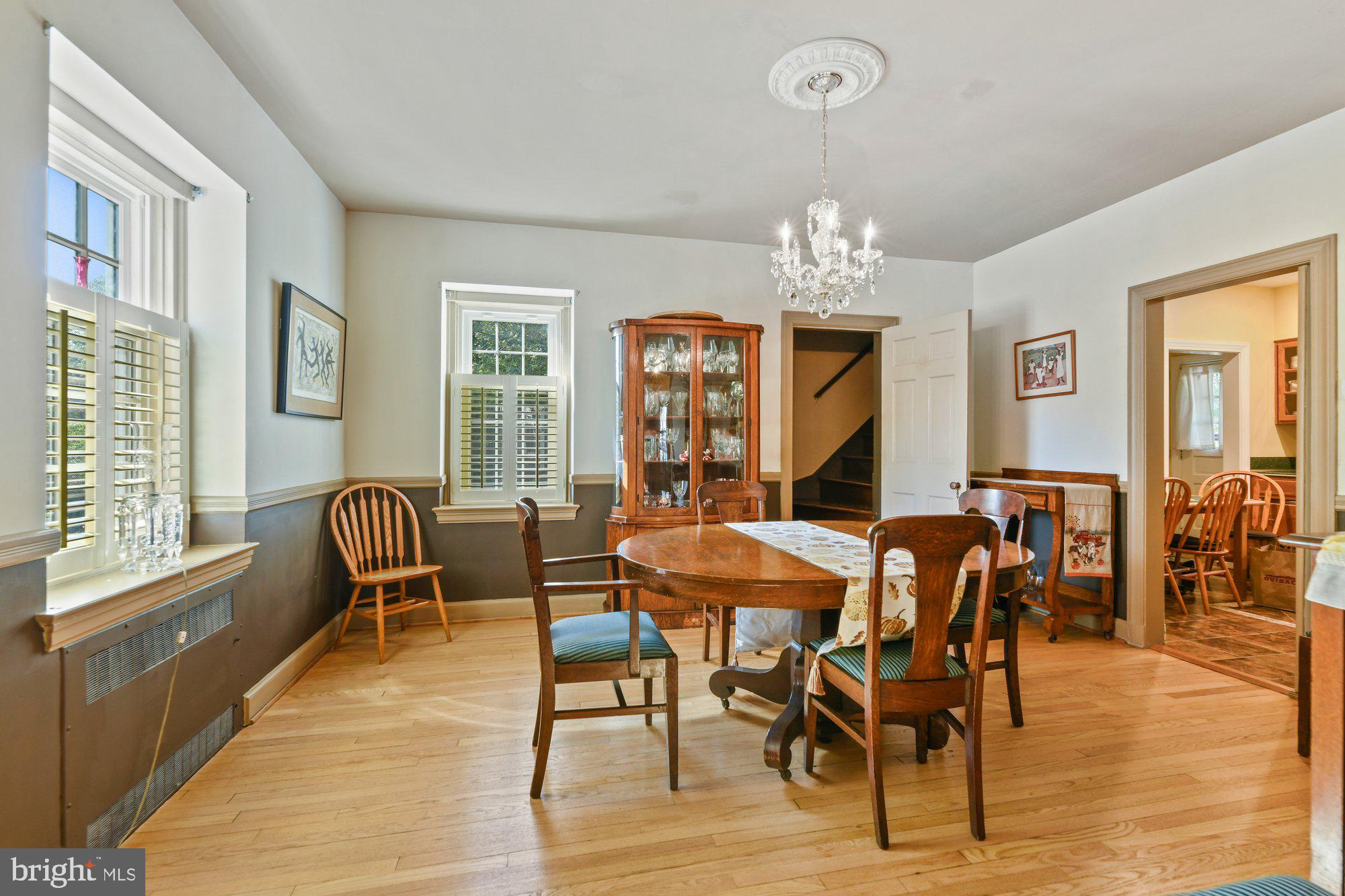 520 Old Orchard Road Baltimore, MD 21229 - Photo 5 of 26 Dining Room