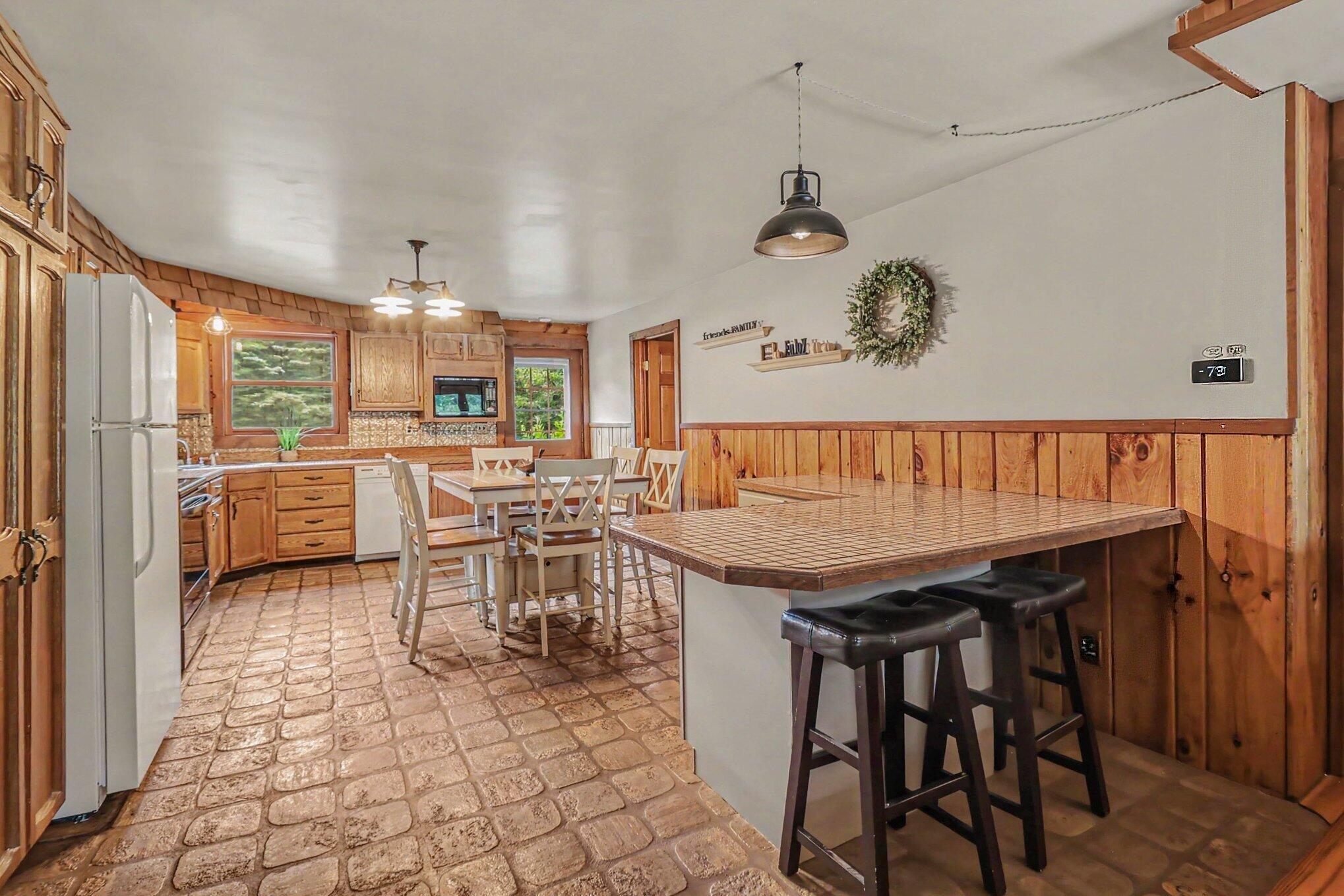 1384 Olson Road Manistee, MI 49660 - Photo 11 of 35 Eat-In Kitchen