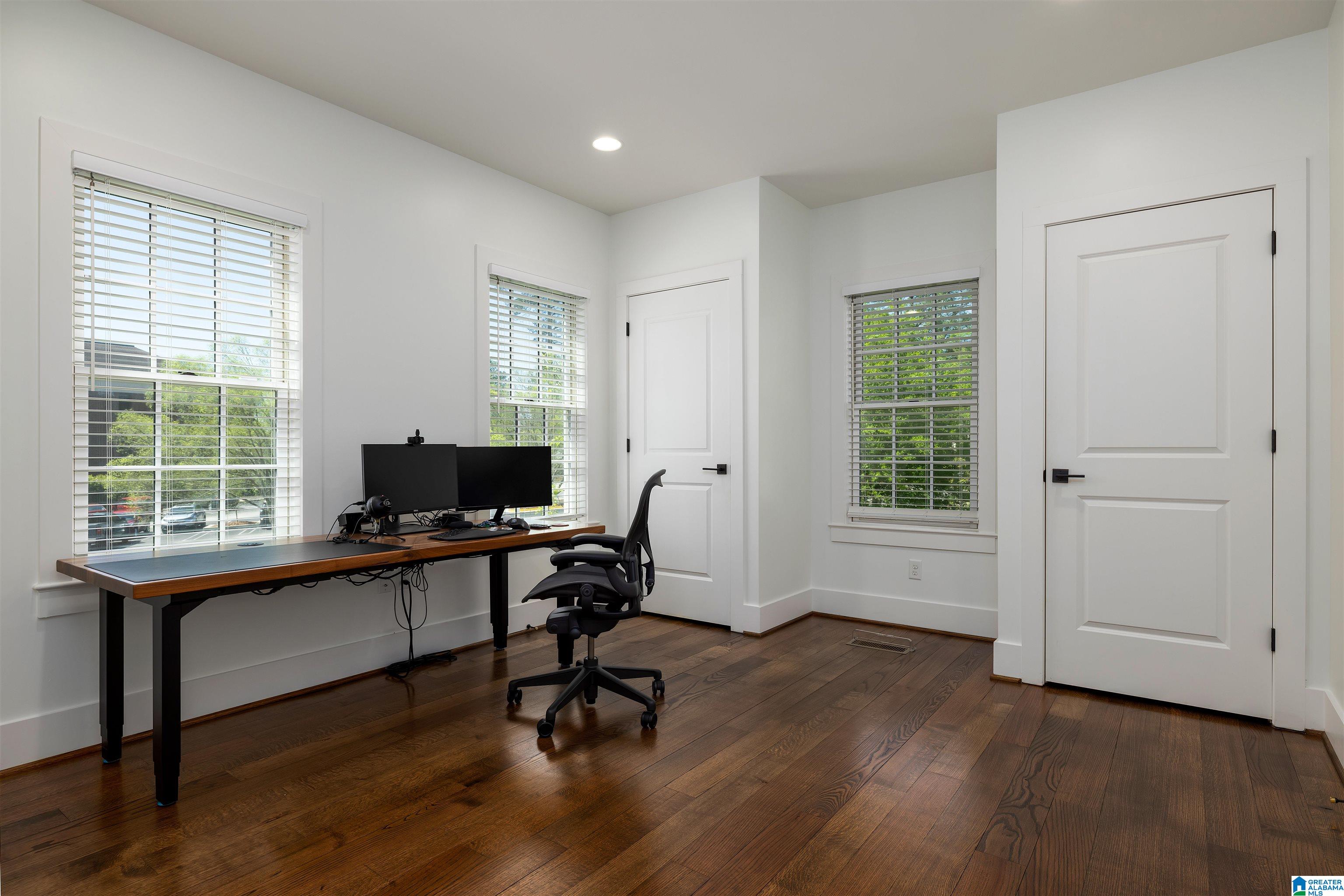 1106 Irving Road Birmingham, AL 35209 - Photo 26 of 52