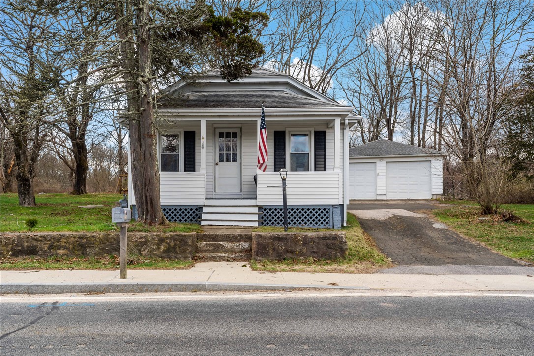 147 Church Street Westerly, RI 02808 - Photo 2 of 24