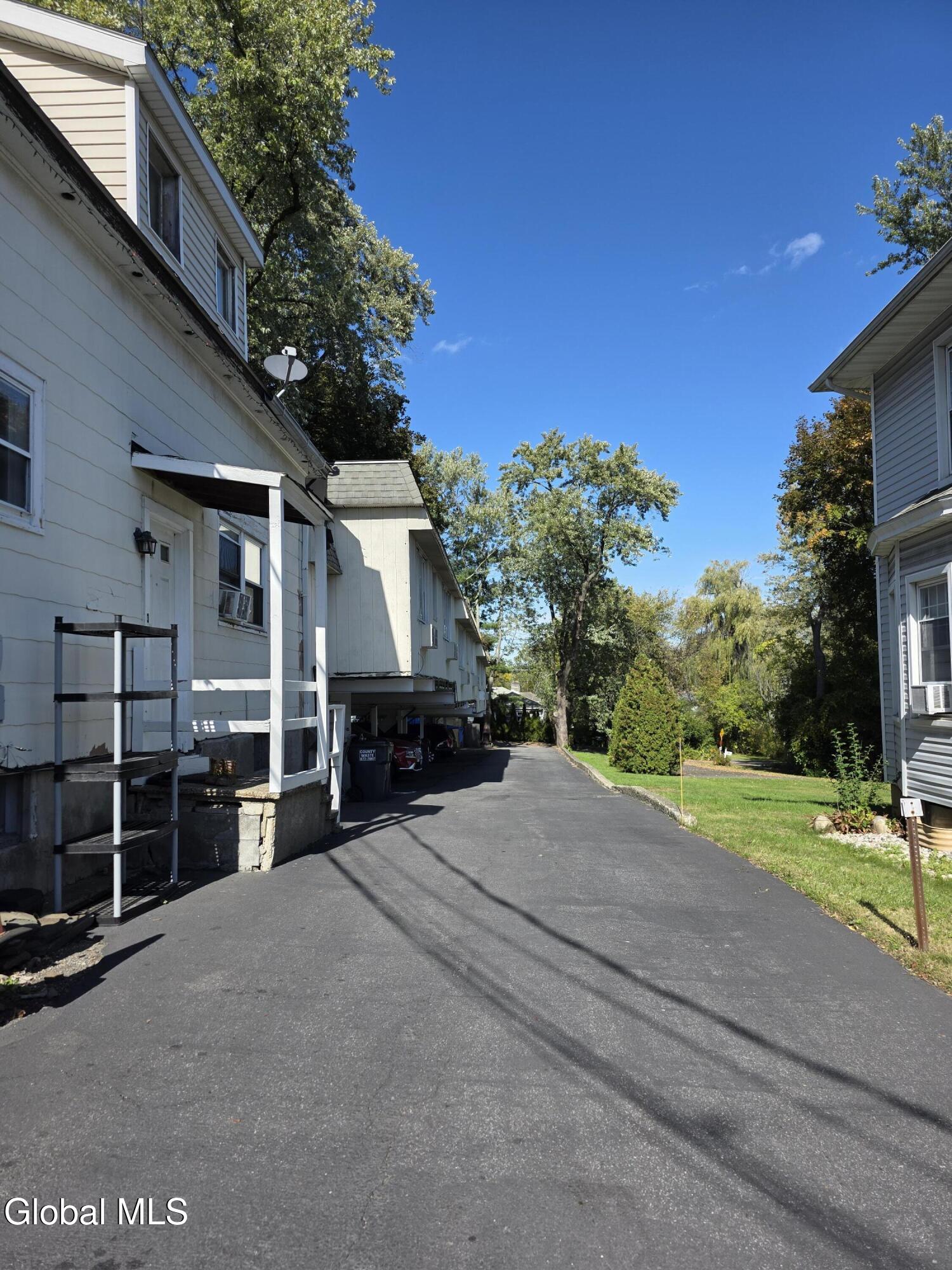 447 Troy-Schenectady Road Latham, NY 12110 - Photo 4 of 15 20251011_141305