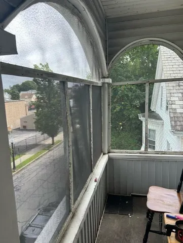 $1,700 | 516 Union Street, Unit 2, New Bedford, MA 02740