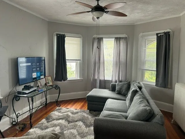 $1,700 | 516 Union Street, Unit 2, New Bedford, MA 02740