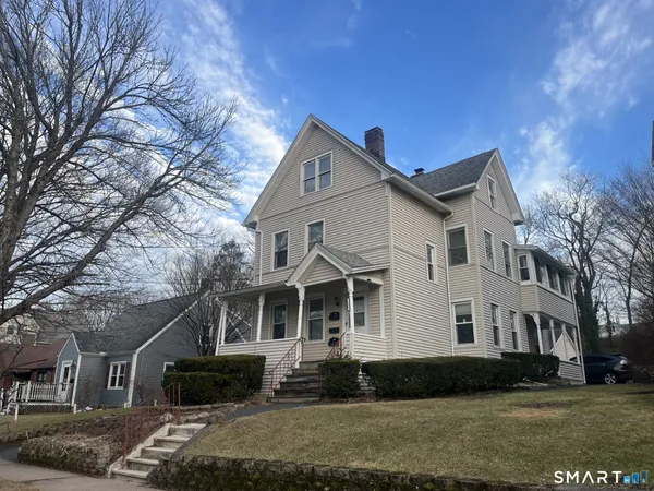 $1,700 | 128 South Whittlesey Avenue, Unit 2, Wallingford, CT 06492