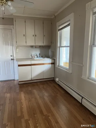 $1,700 | 128 South Whittlesey Avenue, Unit 2, Wallingford, CT 06492