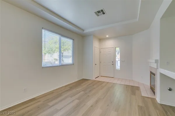 $2,235 | 10341 Pompei Place, Las Vegas, NV 89144