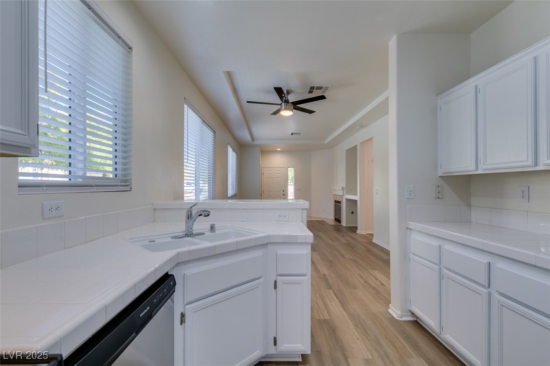 10341 Pompei Place Las Vegas, NV 89144 - Photo 5 of 38