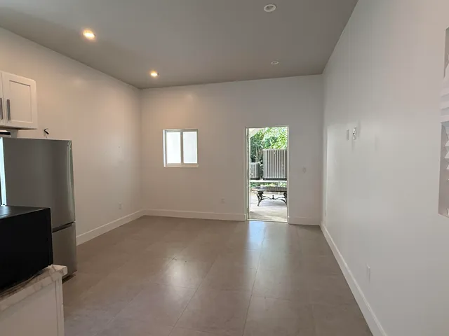 $1,850 | 8 Bowen Drive, Key Largo, FL 33037