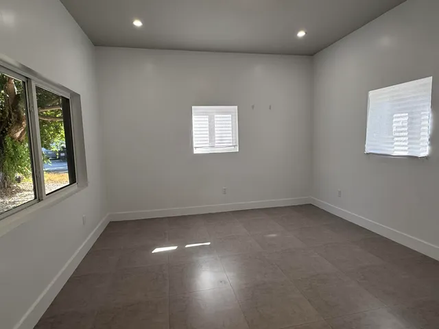 $1,850 | 8 Bowen Drive, Key Largo, FL 33037