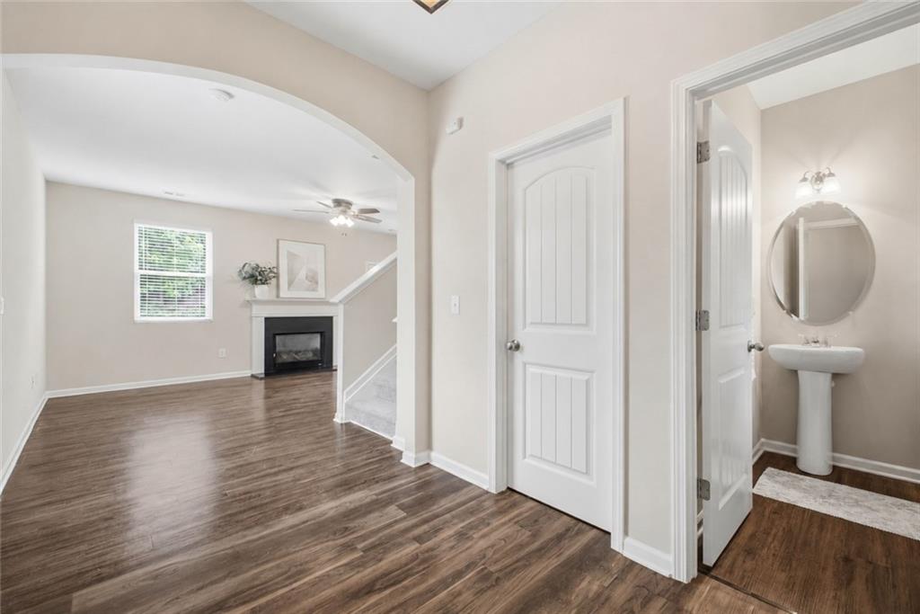 105 Comet Court Dallas, GA 30157 - Photo 4 of 44