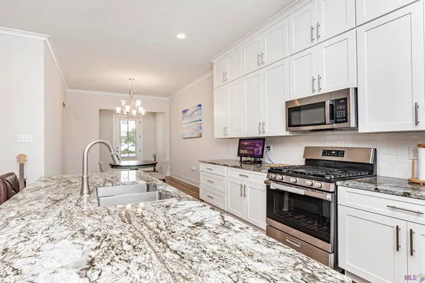 $324,500 | 9558 Creekview Drive, Baton Rouge, LA 70836