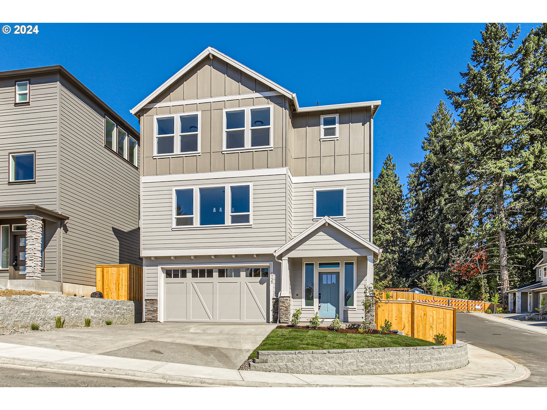 1735 Northwest Larkin Ter