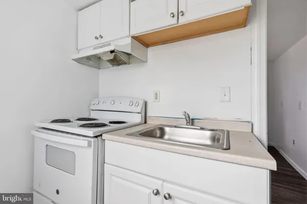 $1,200 | 7909 Oxford Avenue, Philadelphia, PA 19111