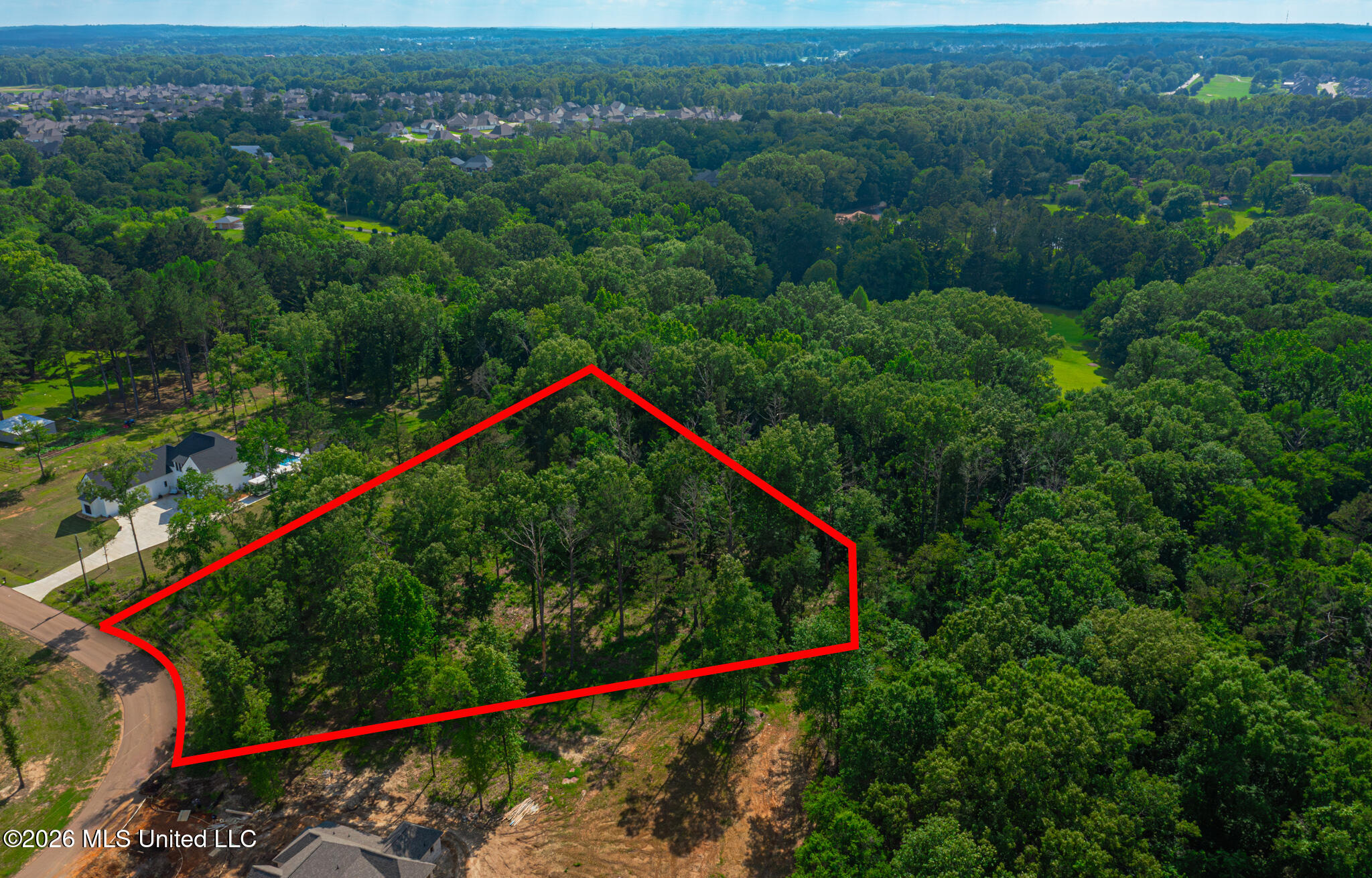 159 Hunter's Cove Madison, MS 39110 - Photo 2 of 20 OUTLINED DJI_0148
