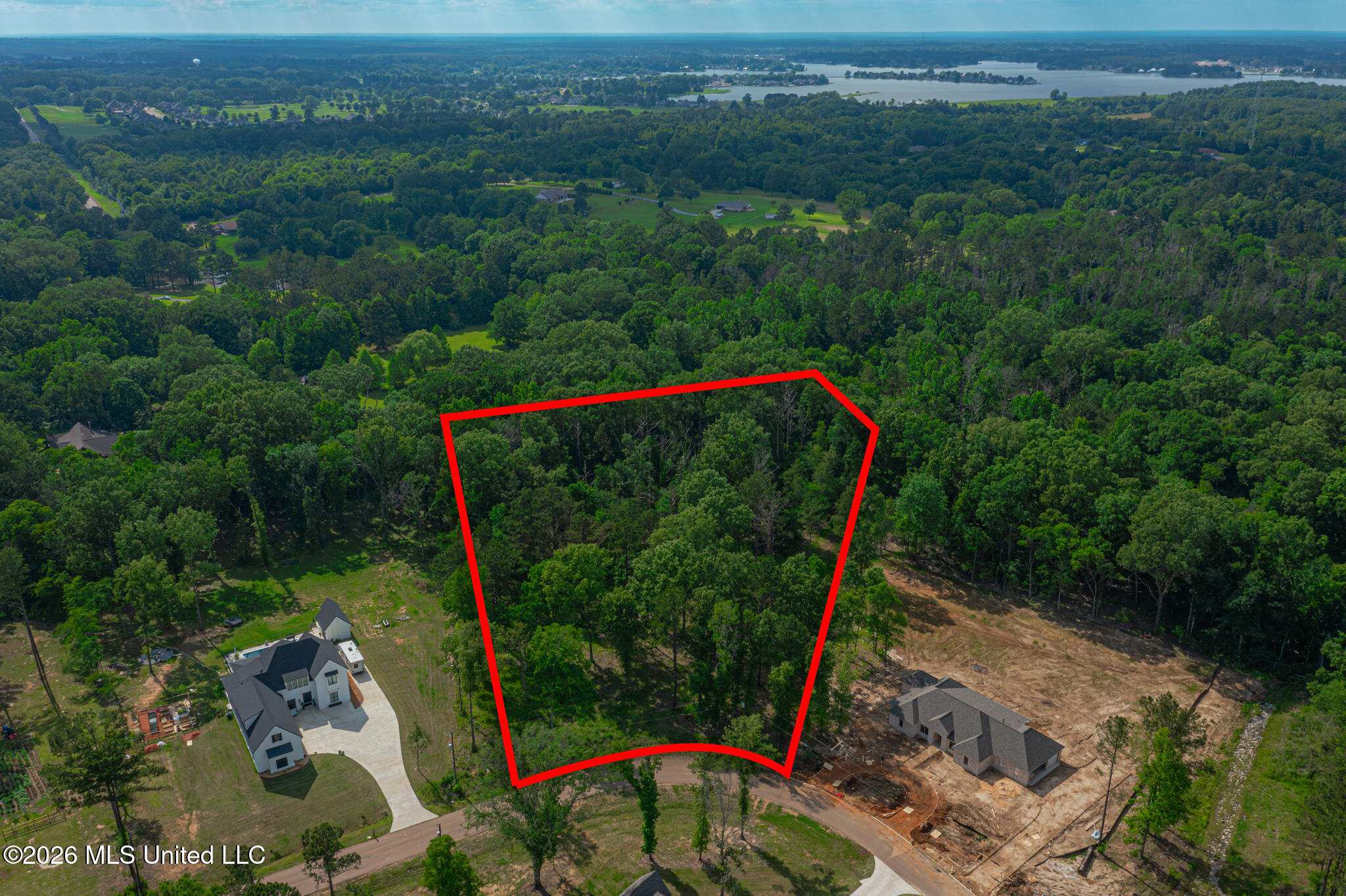 159 Hunter's Cove Madison, MS 39110 - Photo 4 of 20 OUTLINED DJI_0153