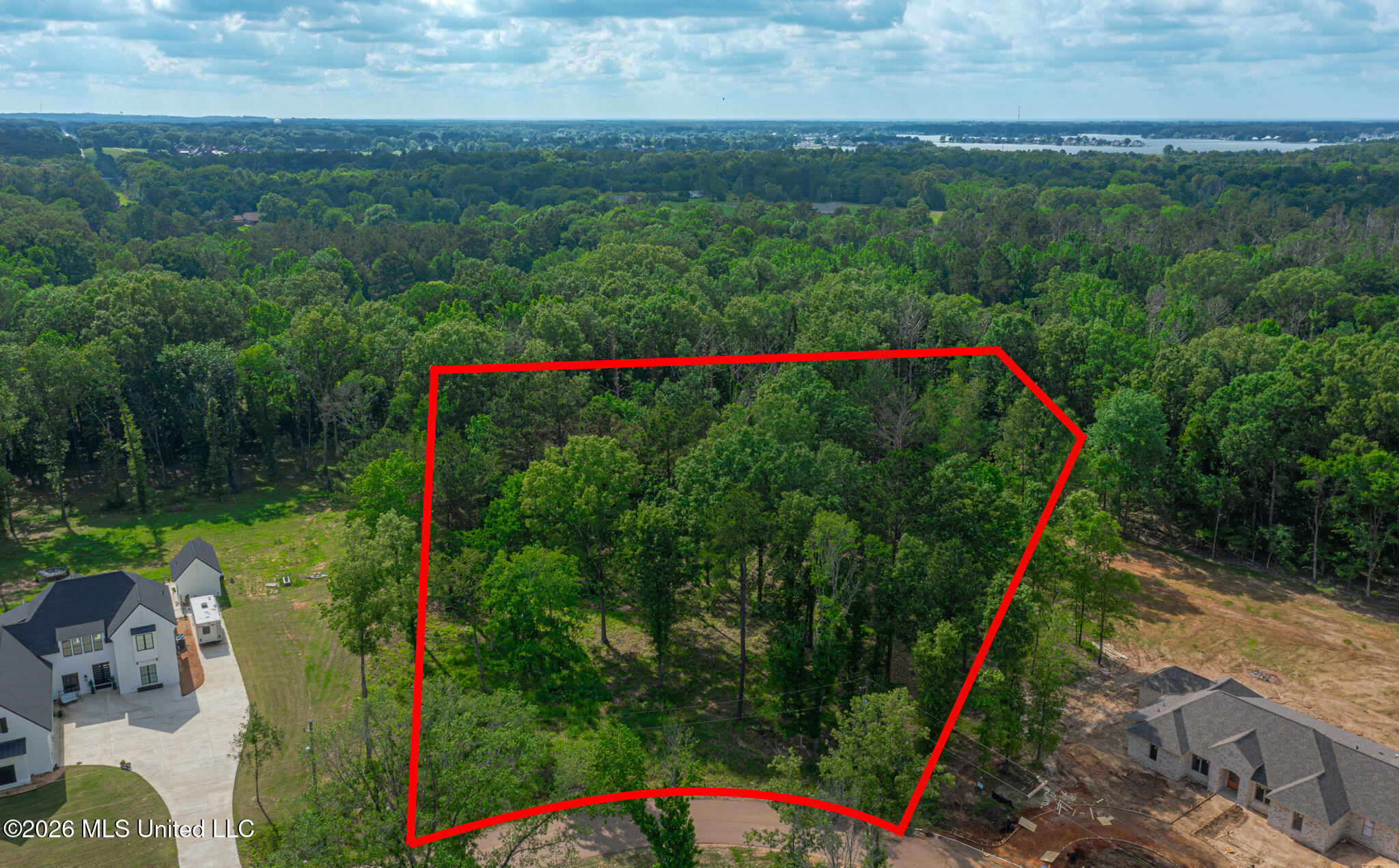 159 Hunter's Cove Madison, MS 39110 - Photo 5 of 20 OUTLINED DJI_0154