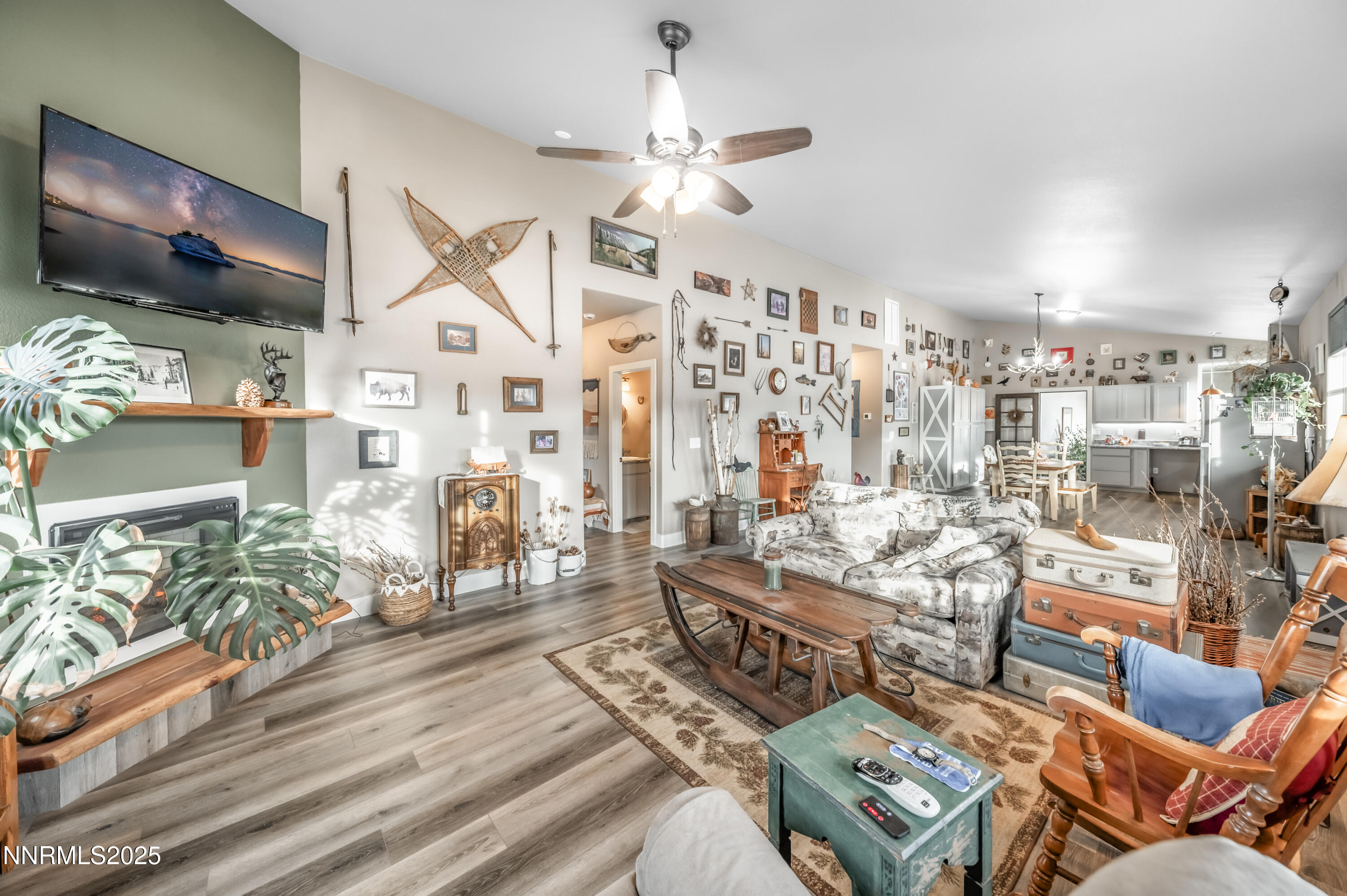2486 Cartwright Road Reno, NV 89521 - Photo 13 of 44 a living room with patio furniture and a flat screen tv