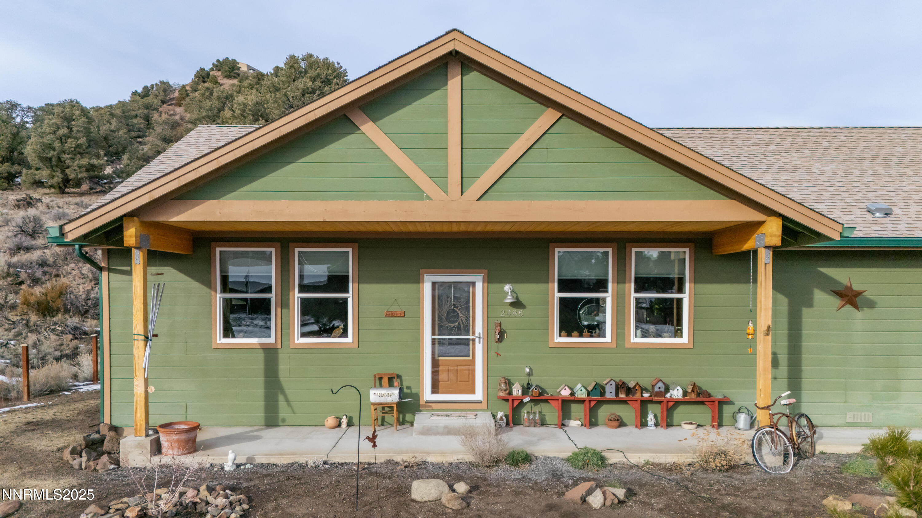2486 Cartwright Road Reno, NV 89521 - Photo 2 of 44 a front view of a house