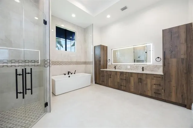 $2,650,000 | 14211 Charthouse Circle, Naples, FL 34114