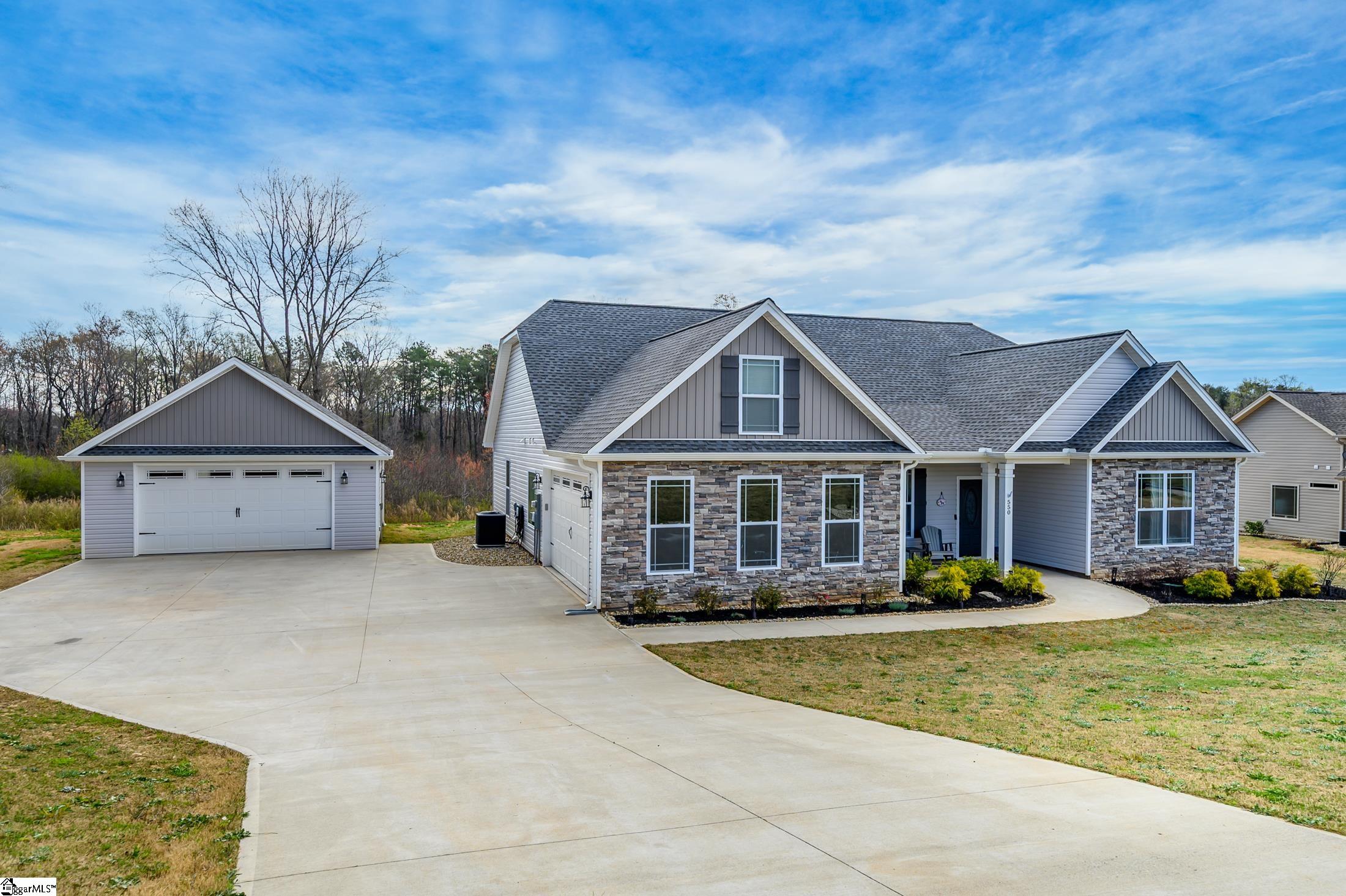 550 Sloan Road Lyman, SC 29365 - Photo 2 of 23