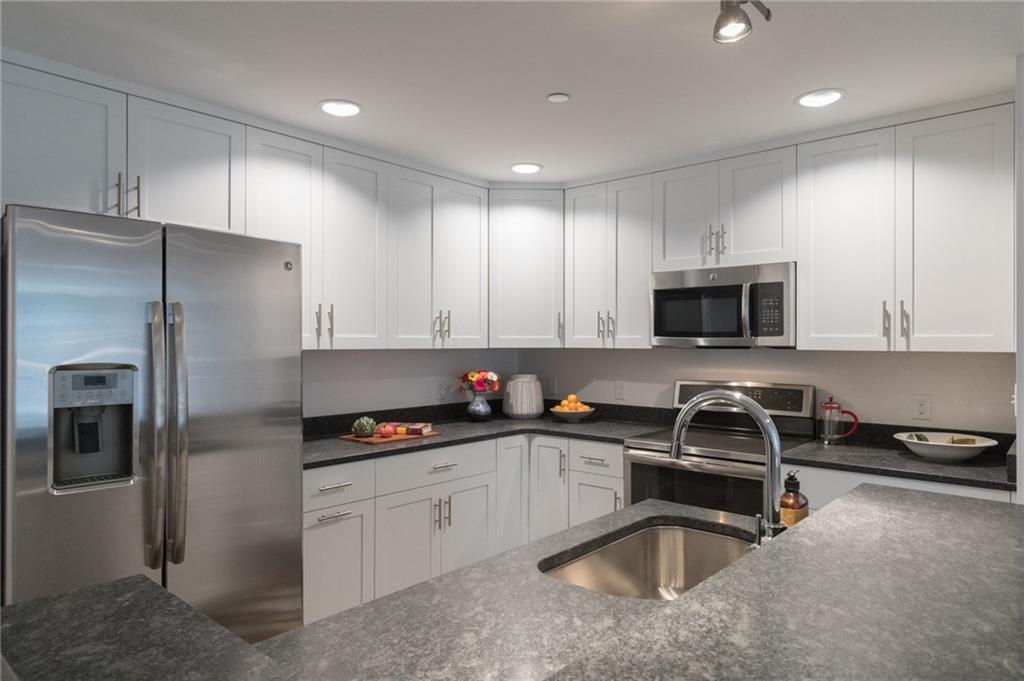 25 High Street, Unit 405 Portland, ME 04101 - Photo 1 of 15 Photo