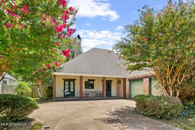 $229,900 | 11 Pear Orchard Park, Jackson, MS 39211