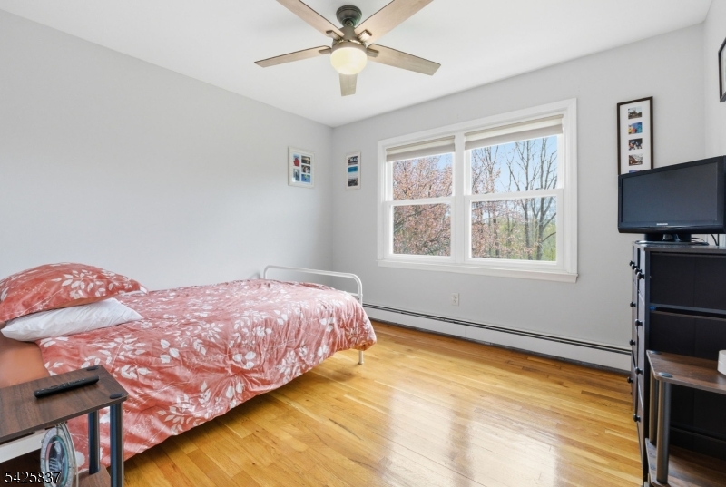 87 Mudtown Road Wantage, NJ 07461 - Photo 18 of 38