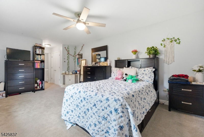 87 Mudtown Road Wantage, NJ 07461 - Photo 25 of 38