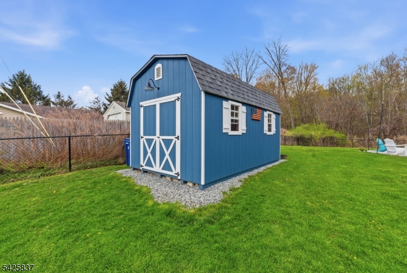87 Mudtown Road Wantage, NJ 07461 - Photo 30 of 38