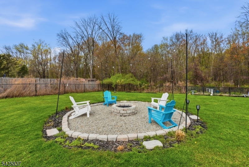 87 Mudtown Road Wantage, NJ 07461 - Photo 31 of 38