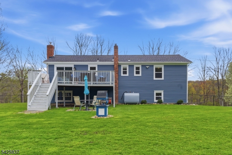 87 Mudtown Road Wantage, NJ 07461 - Photo 33 of 38