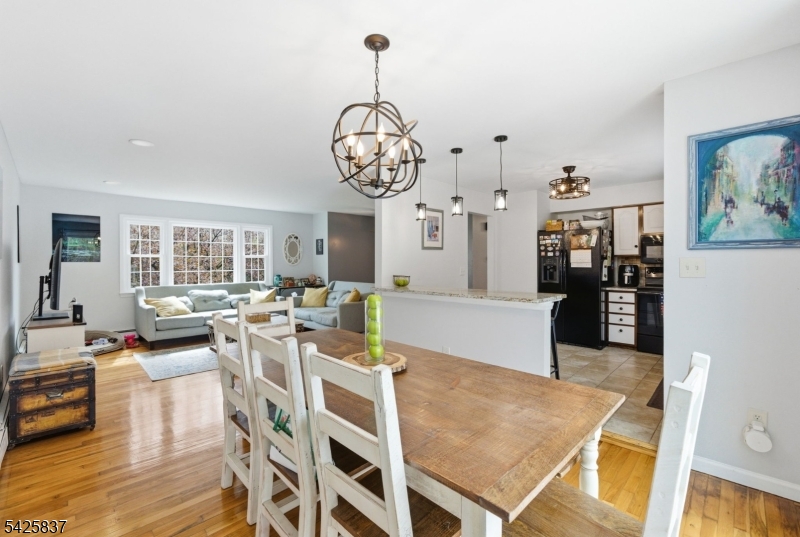 87 Mudtown Road Wantage, NJ 07461 - Photo 9 of 38