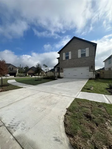 $2,300 | 9476 Herons Preserve, Conroe, TX 77385