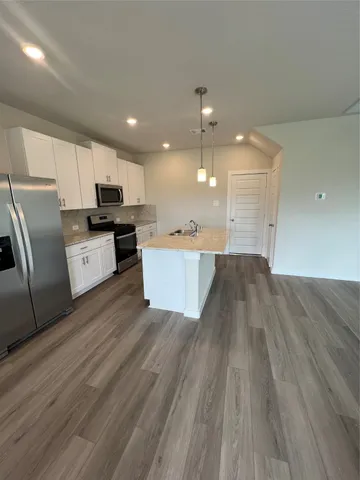 $2,300 | 9476 Herons Preserve, Conroe, TX 77385