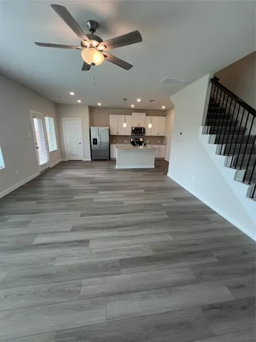 $2,300 | 9476 Herons Preserve, Conroe, TX 77385