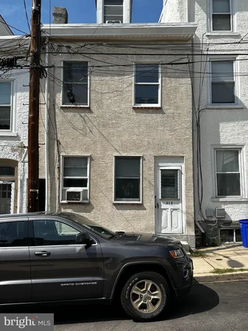 $1,800 | 212 Baldwin Street, Philadelphia, PA 19127