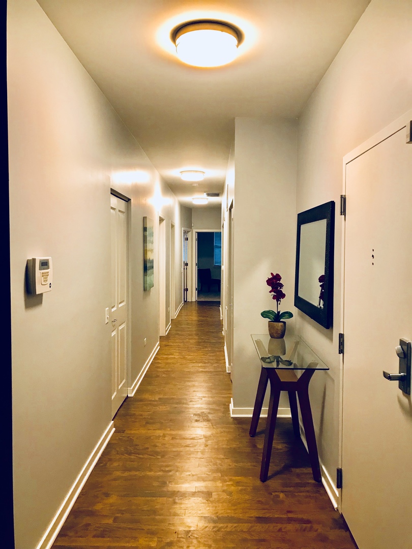 1034 South Racine Avenue, Unit 101 Chicago, IL 60607 - Photo 7 of 14