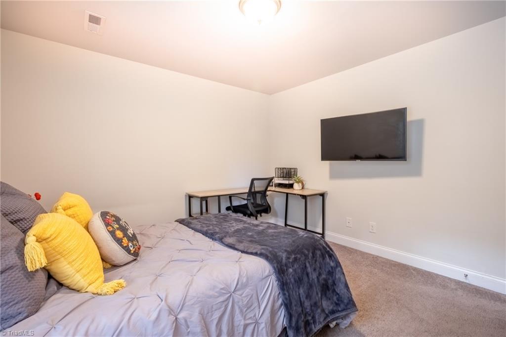 4015 St Johns Street High Point, NC 27265 - Photo 33 of 37