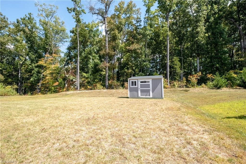 4015 St Johns Street High Point, NC 27265 - Photo 35 of 37