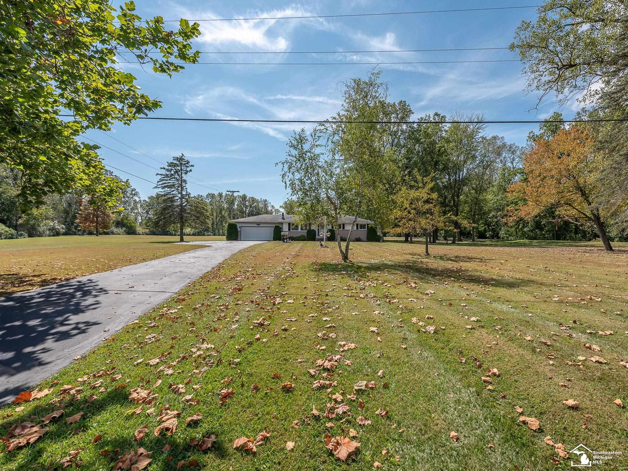 3563 Blue Bush Road Monroe, MI 48162 - Photo 39 of 53 50156006-e480359b-3191-48b3-9cb8-dc0b59f78582.JPG