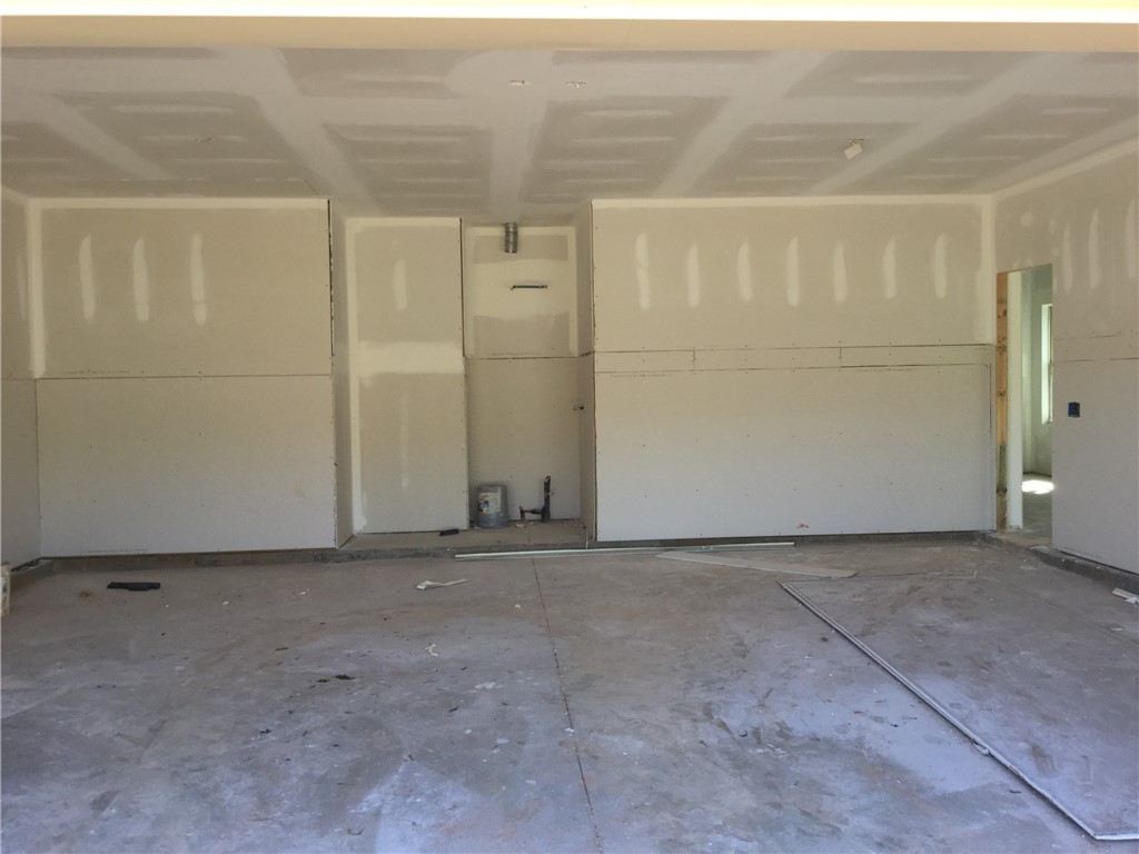 139 Olde Towne Drive Anderson, SC 29621 - Photo 4 of 11 Extra Storage in Garage