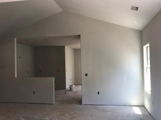 139 Olde Towne Drive Anderson, SC 29621 - Photo 8 of 11 Vaulted Ceiling in Family Room