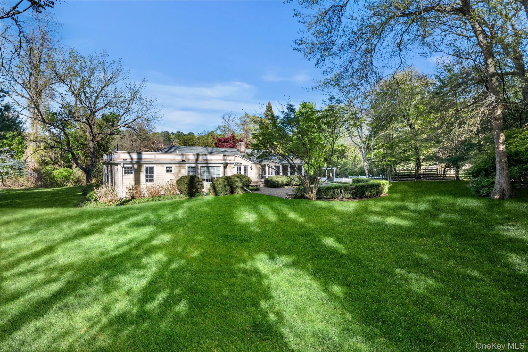 540 Chicken Valley Road Locust Valley, NY 11560 - Photo 15 of 23