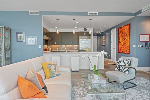 $2,380,000 | 222 West Avenue, Unit 1701, Austin, TX 78701