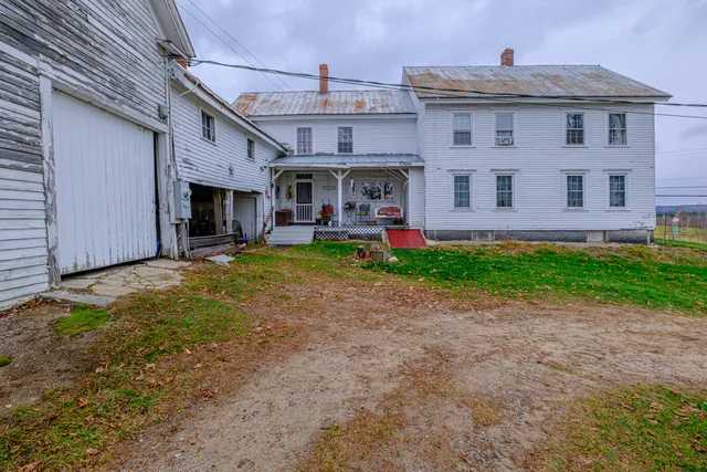 $525,000 | 195 Pleasant Street, Oxford, ME 04270