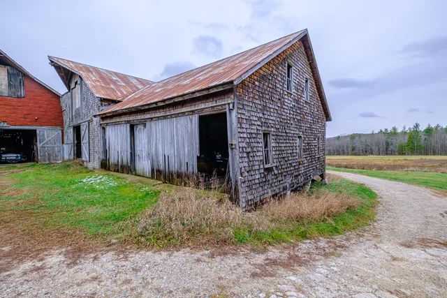 $525,000 | 195 Pleasant Street, Oxford, ME 04270